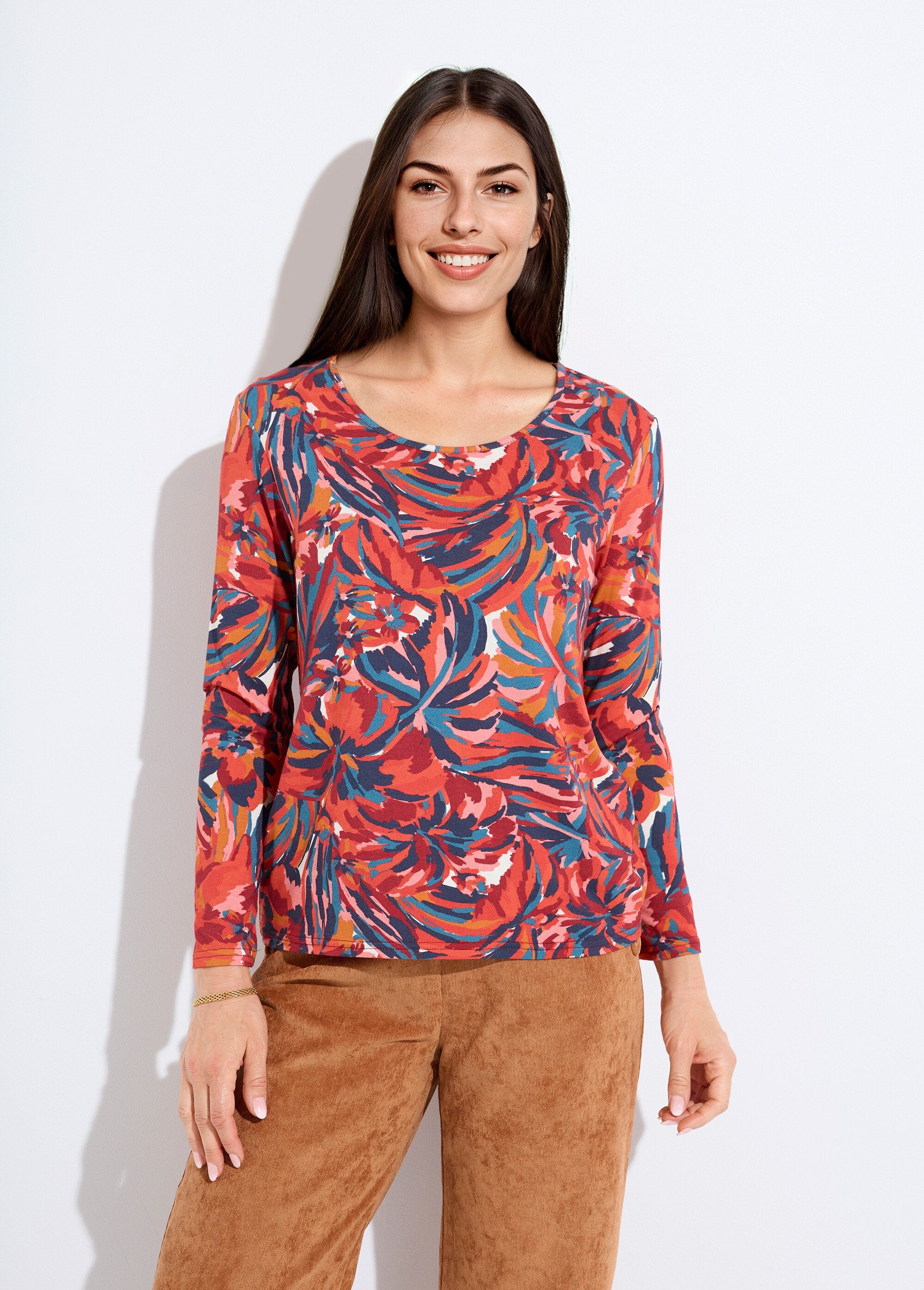 Camiseta_floral_de_manga_larga_y_cuello_redondo_Estampado_de_tomates_FA1_slim