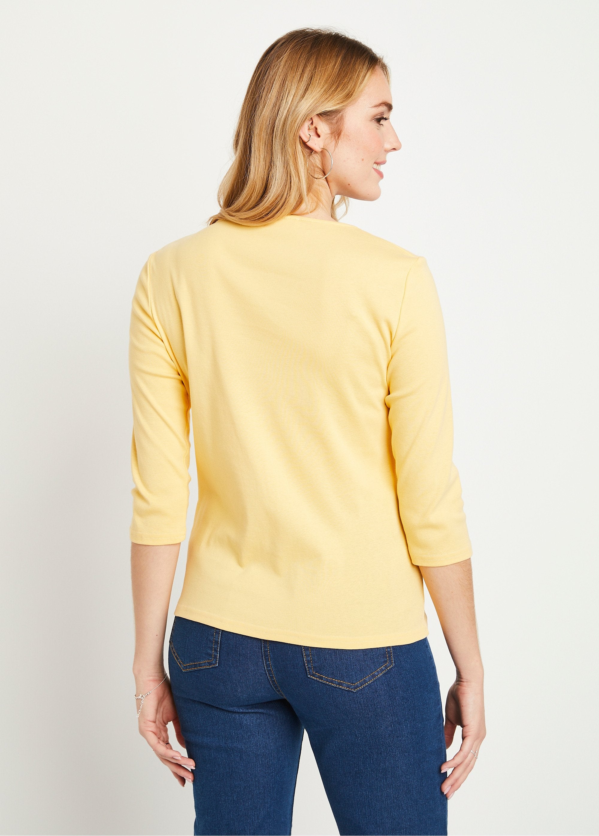 Camiseta_de_manga_3/4_con_tachuelas_AMARILLO_DO1_slim