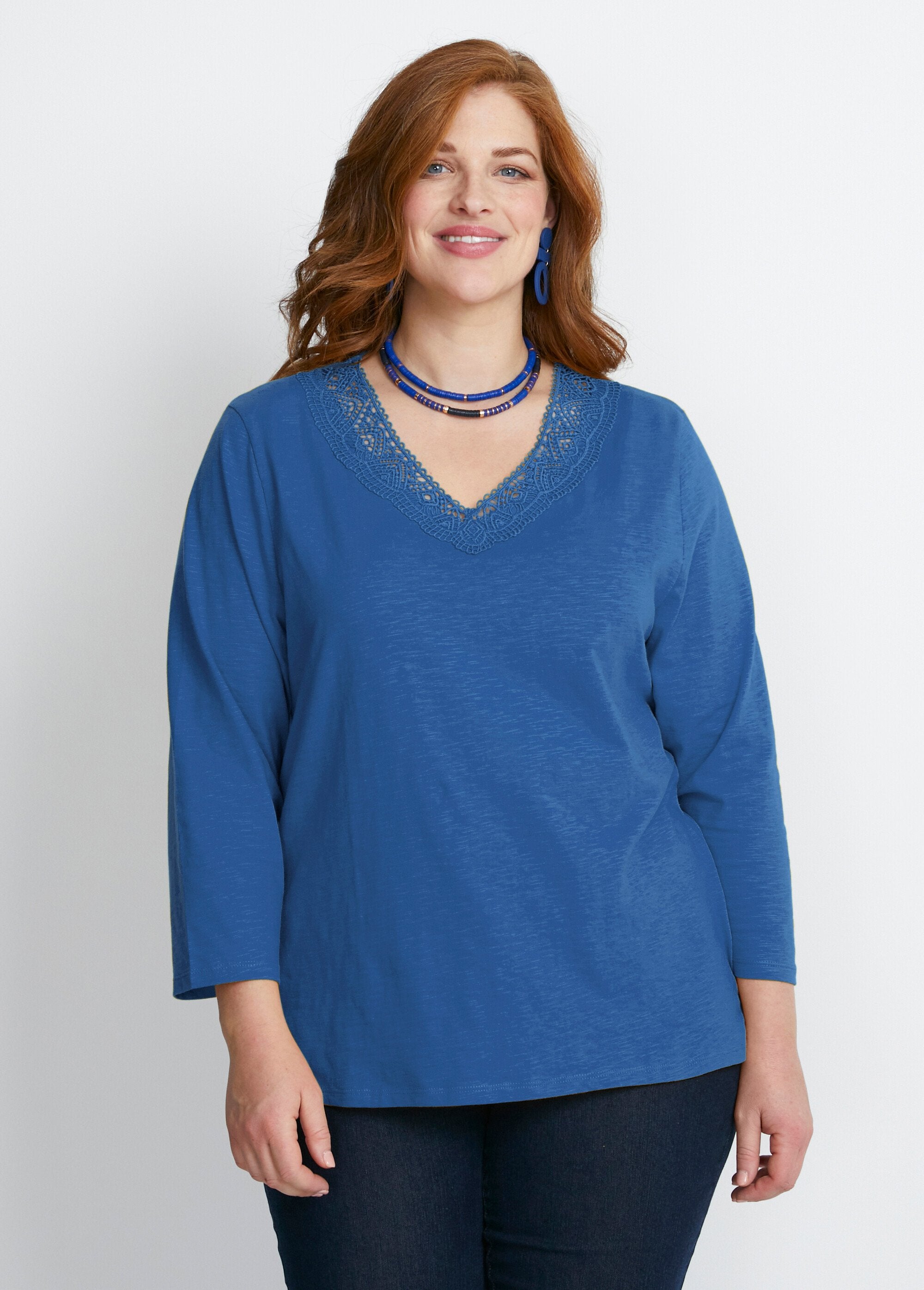 Camiseta_manga_3/4_de_algodón_y_macramé_Azul_FA1_curvy