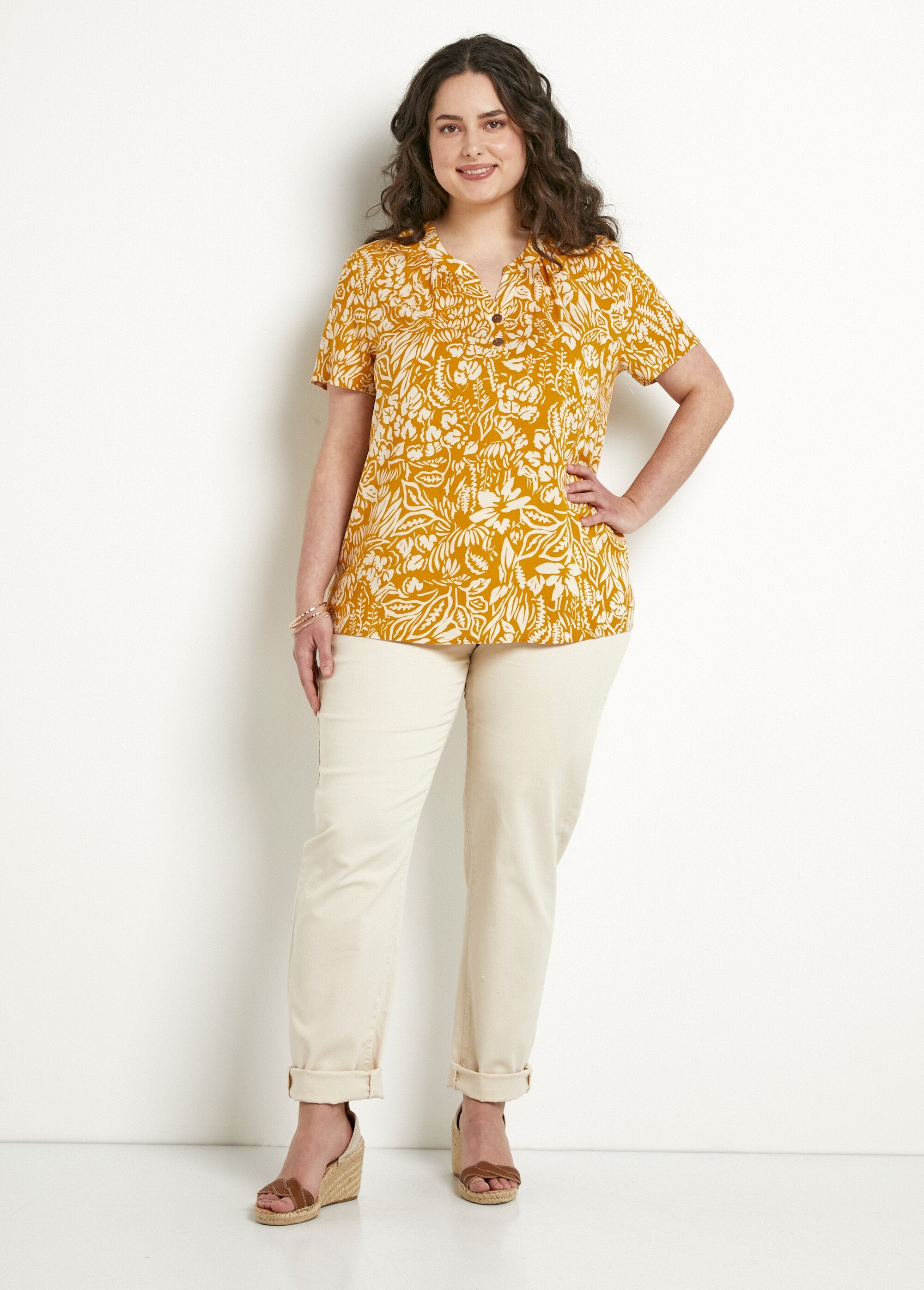 Túnica_larga_evasé_floral_o_lisa_Amarillo_y_crudo_SF1_curvy