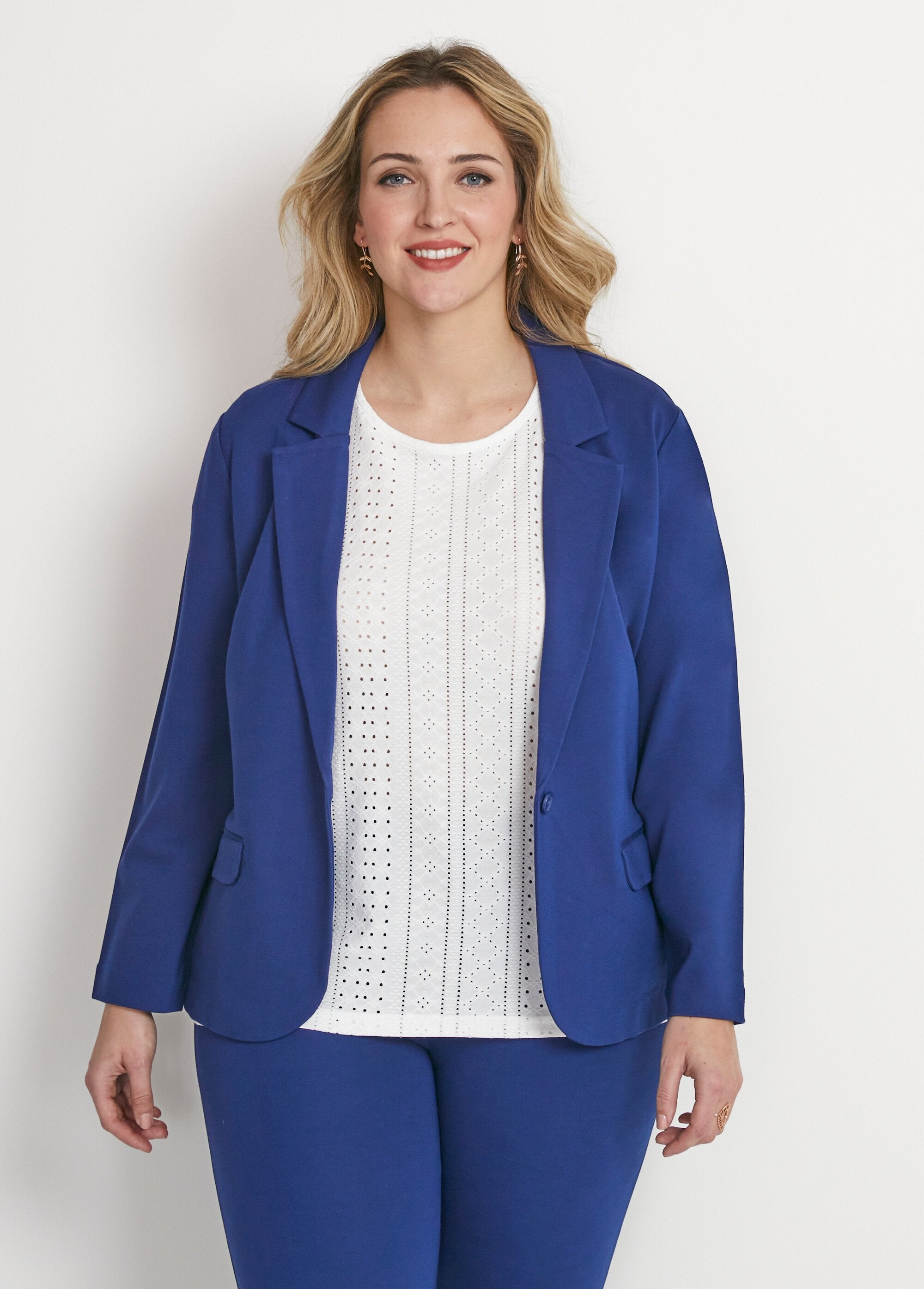 Chaqueta_punto_recta_botones_Azul_marino_FA1_curvy