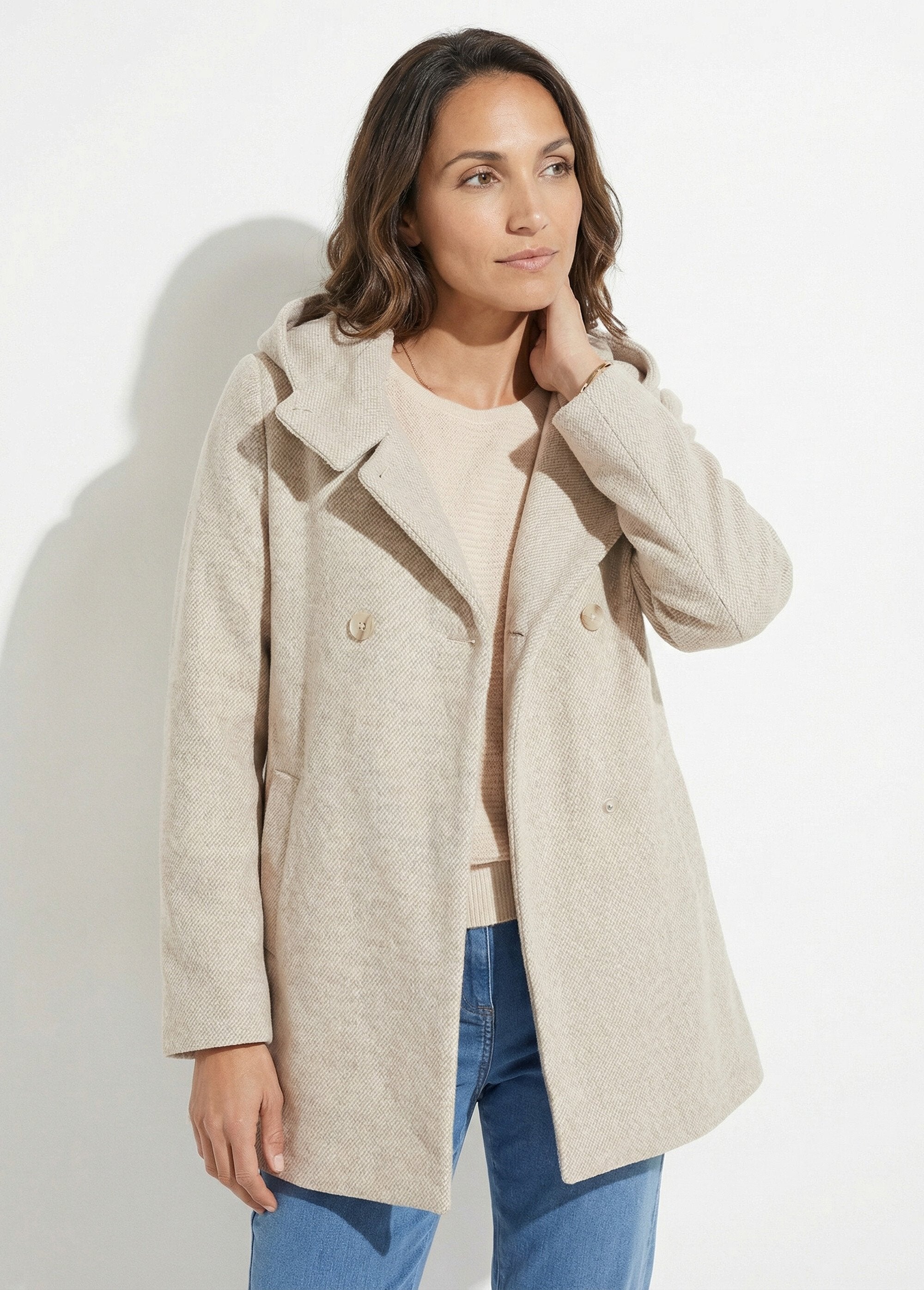 Chaqueta_de_abrigo_de_lana_de_tweed_con_doble_botonadura_y_capucha_Beige_FA1_slim